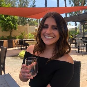 Meet your Posher, Nicole